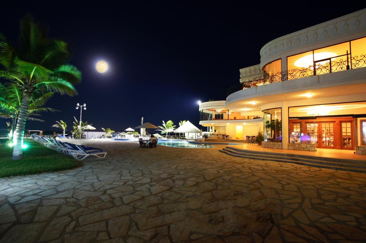 Hotel Arenas Del Mar Resort Tampico Bagian luar foto